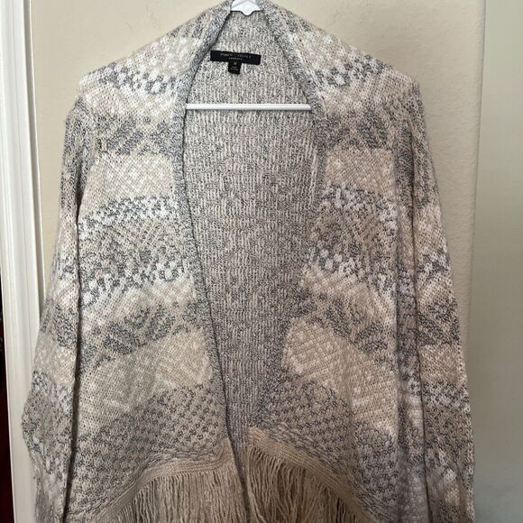 Romeo & Juliet Couture Neutral Beige Cardigan Open Shawl Fringe Women’s M - Picture 3 of 8